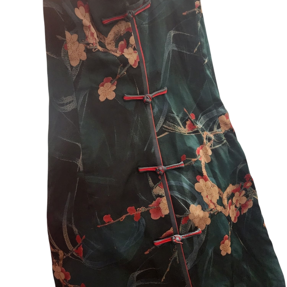 Elegant Floral Green Tang Dress - Picture 7 of 9